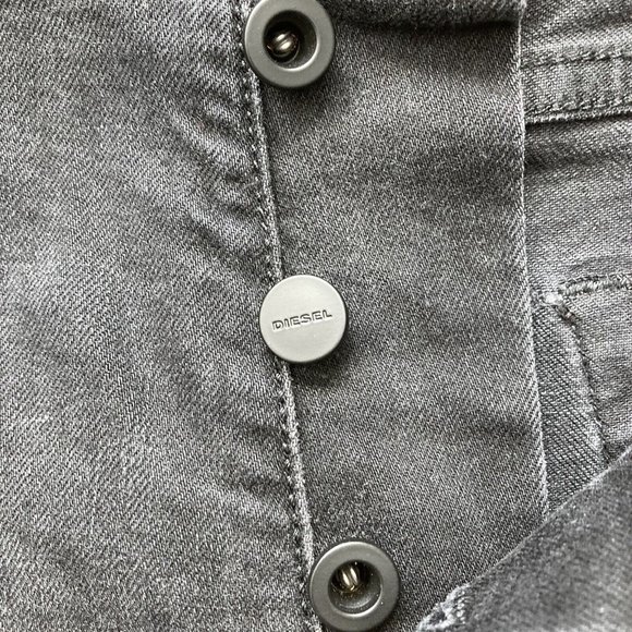 ❌SOLD❌ DIESEL “Tepphar” Slim Carrot Men's Black-Grey Jeans Distressed *Authentic - Picture 8 of 16